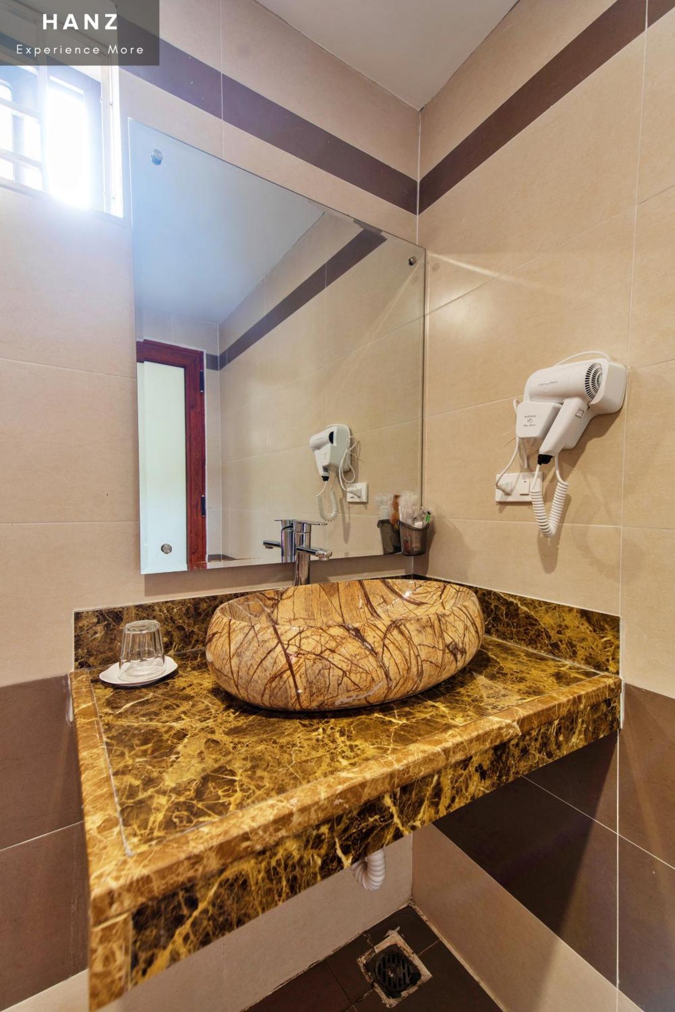 Hanz Noi Bai Airport Hotel Hanoi Room photo